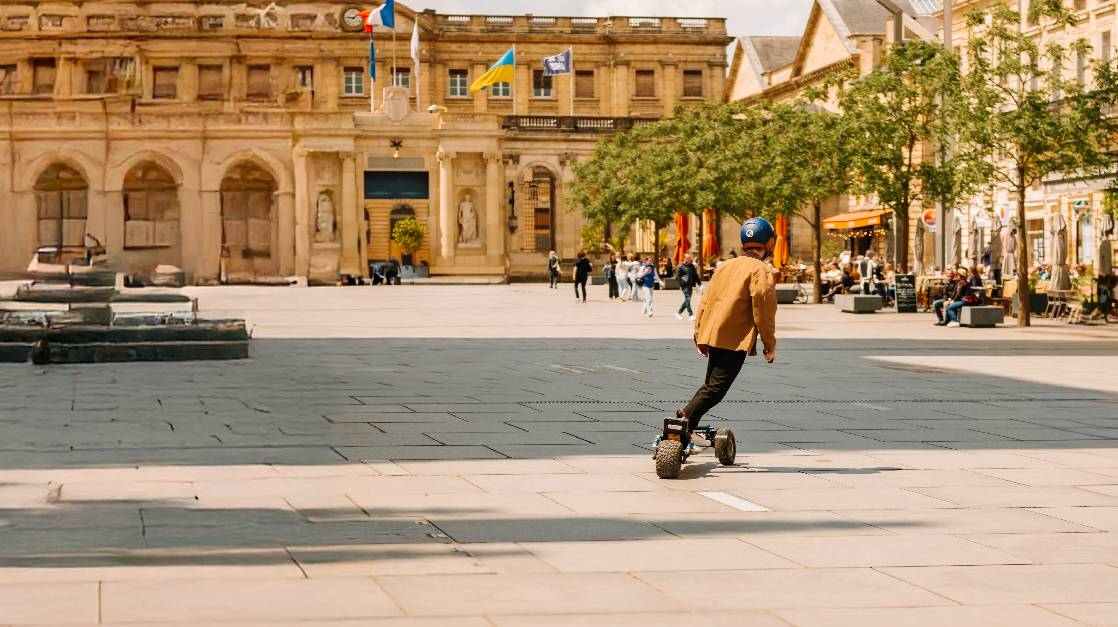 Explorar ciudad movilidad eléctrica urbana Sternboard descubrimiento navegación citadina aventura